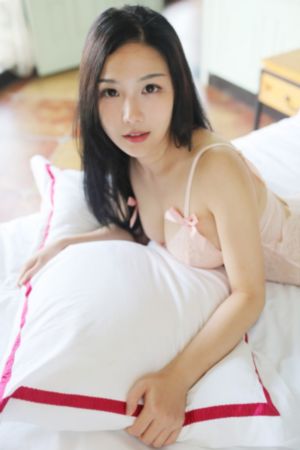 图书馆的女朋友免费观看